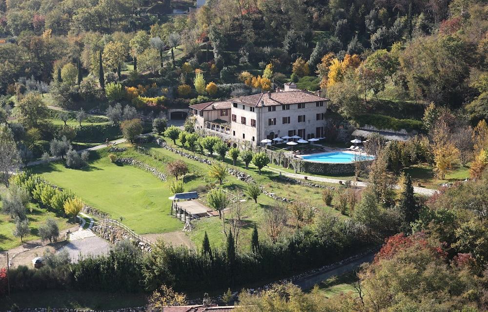 Arcadio Hotel 4*